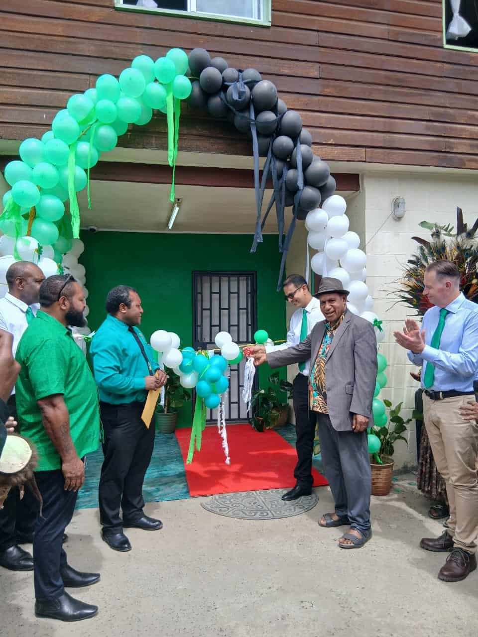 BSP OPENS NEW ATM IN SIR JOEPH NOMBRI MEMORIAL KUNDIAWA PROVINCIAL HOSPITAL